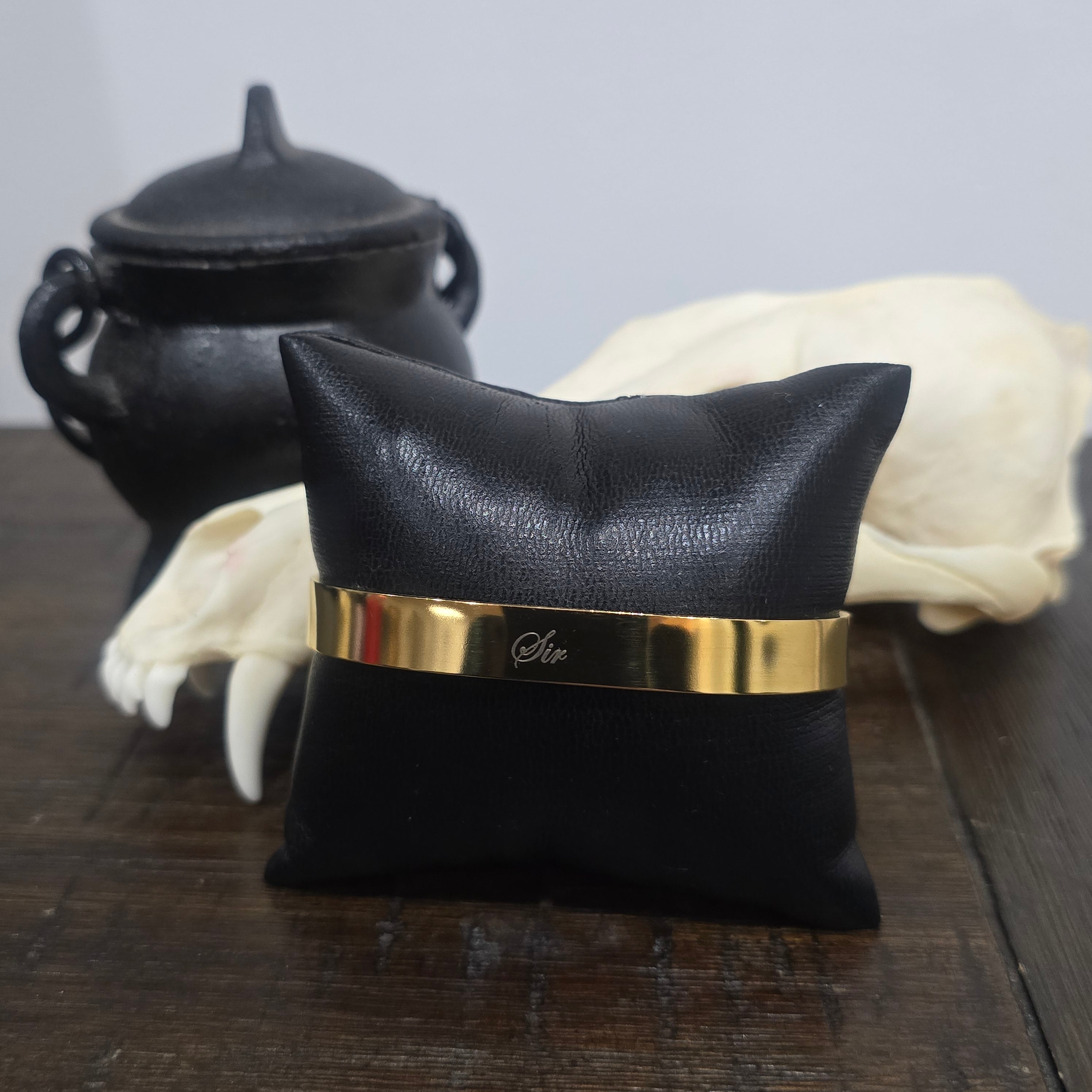 Wrist Cuff - Sir