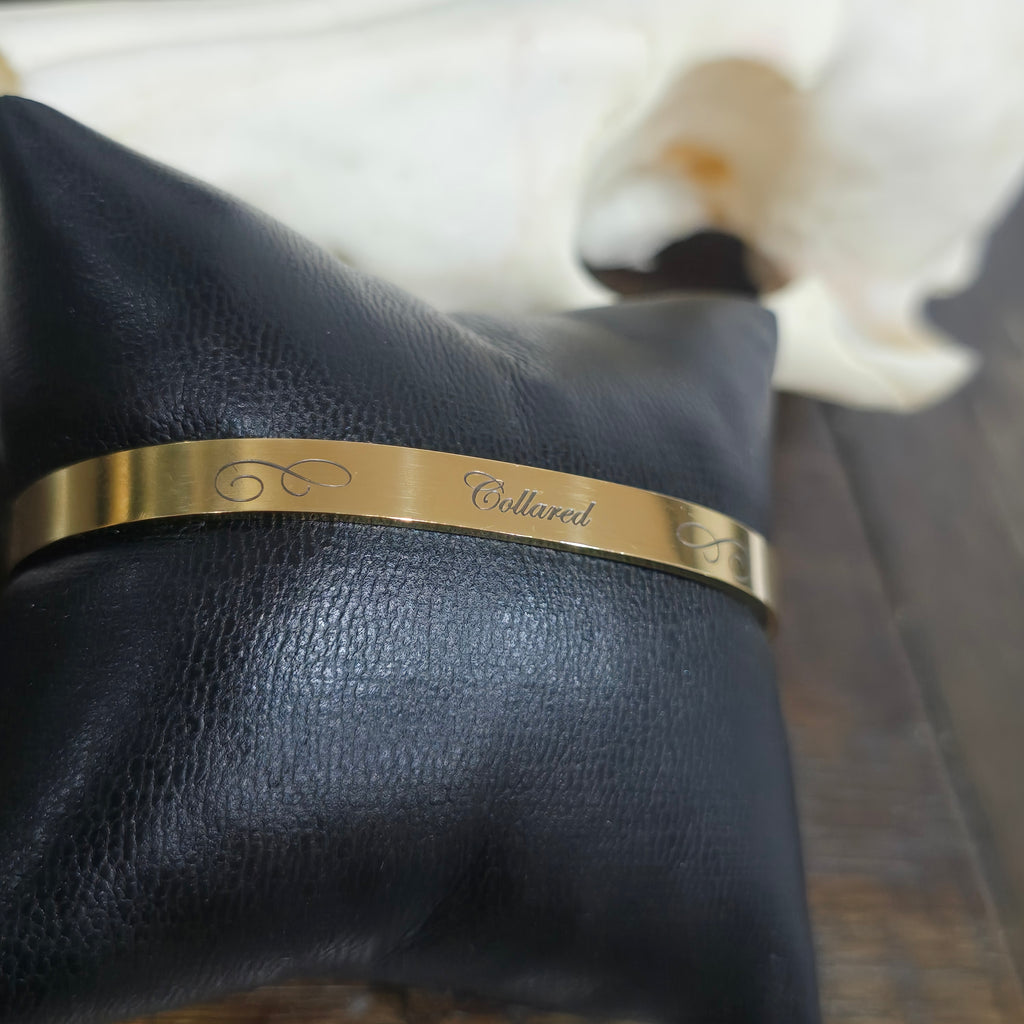 Wrist Cuff - Collared