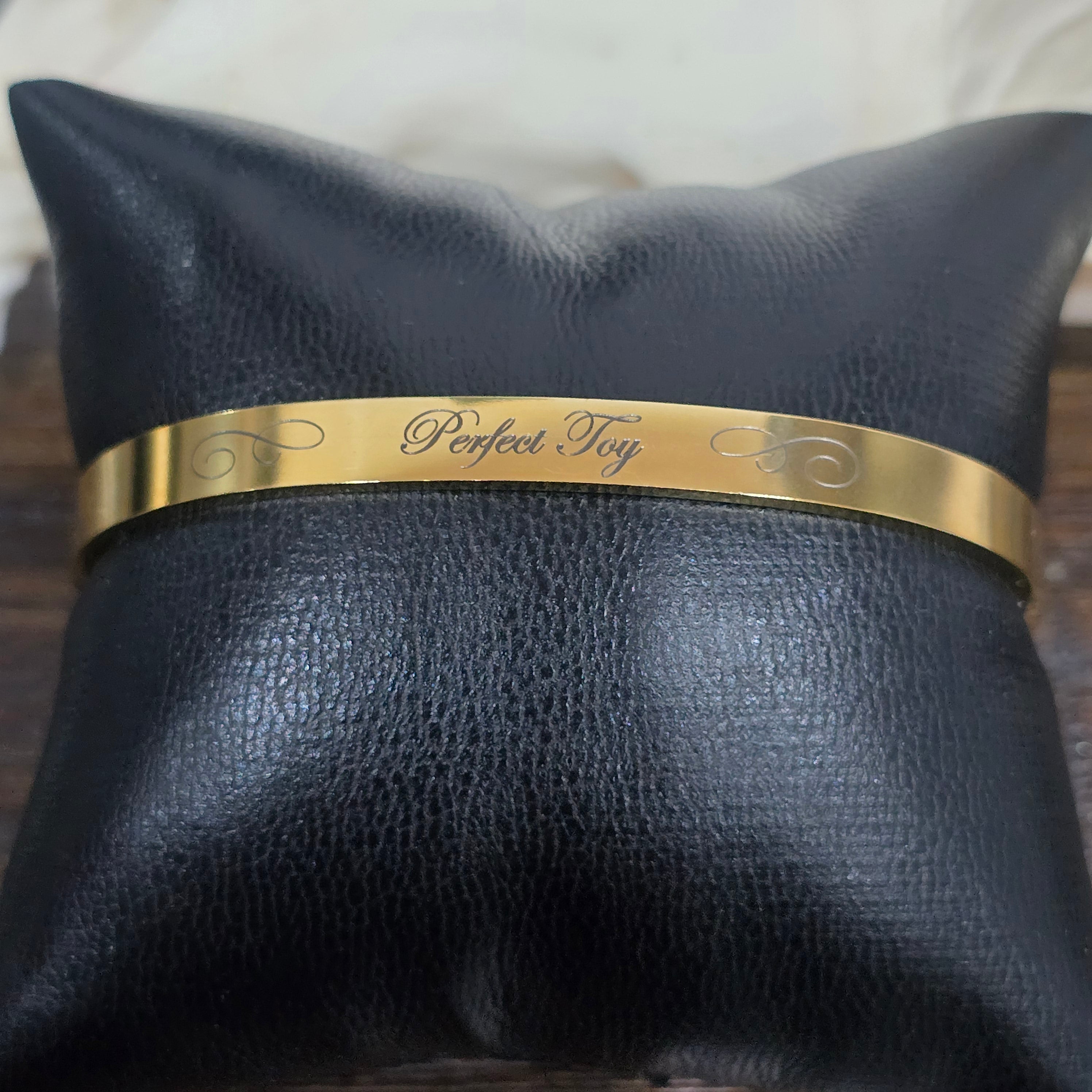 Wrist Cuff - Perfect Toy