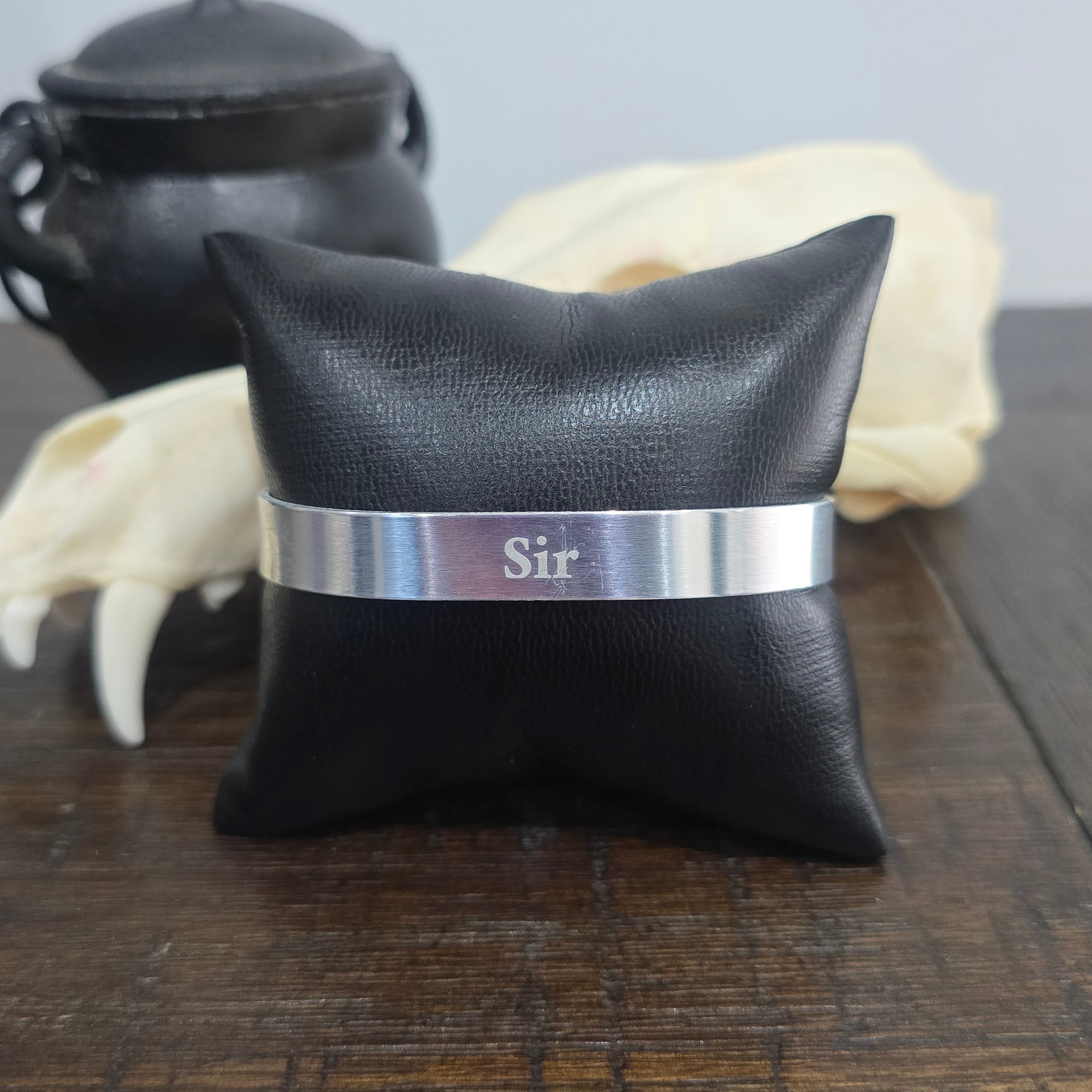 Wrist Cuff - Sir